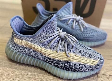 adidas yeezy 350 hellblau damen|yeezy boost 350 v2 colors.